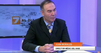 El Dr. Juan Morales, Director médico del IVAB en los informativos de Canal 7